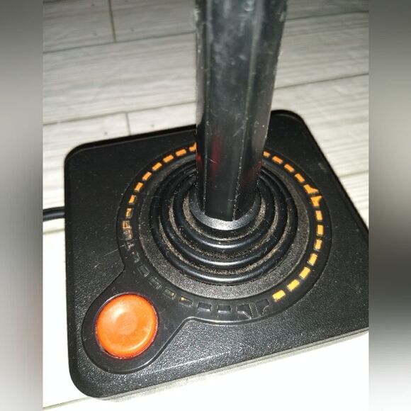 Atari 2600 Original Orange-Trim Joystick Gaming Controller - Picture 8 of 9